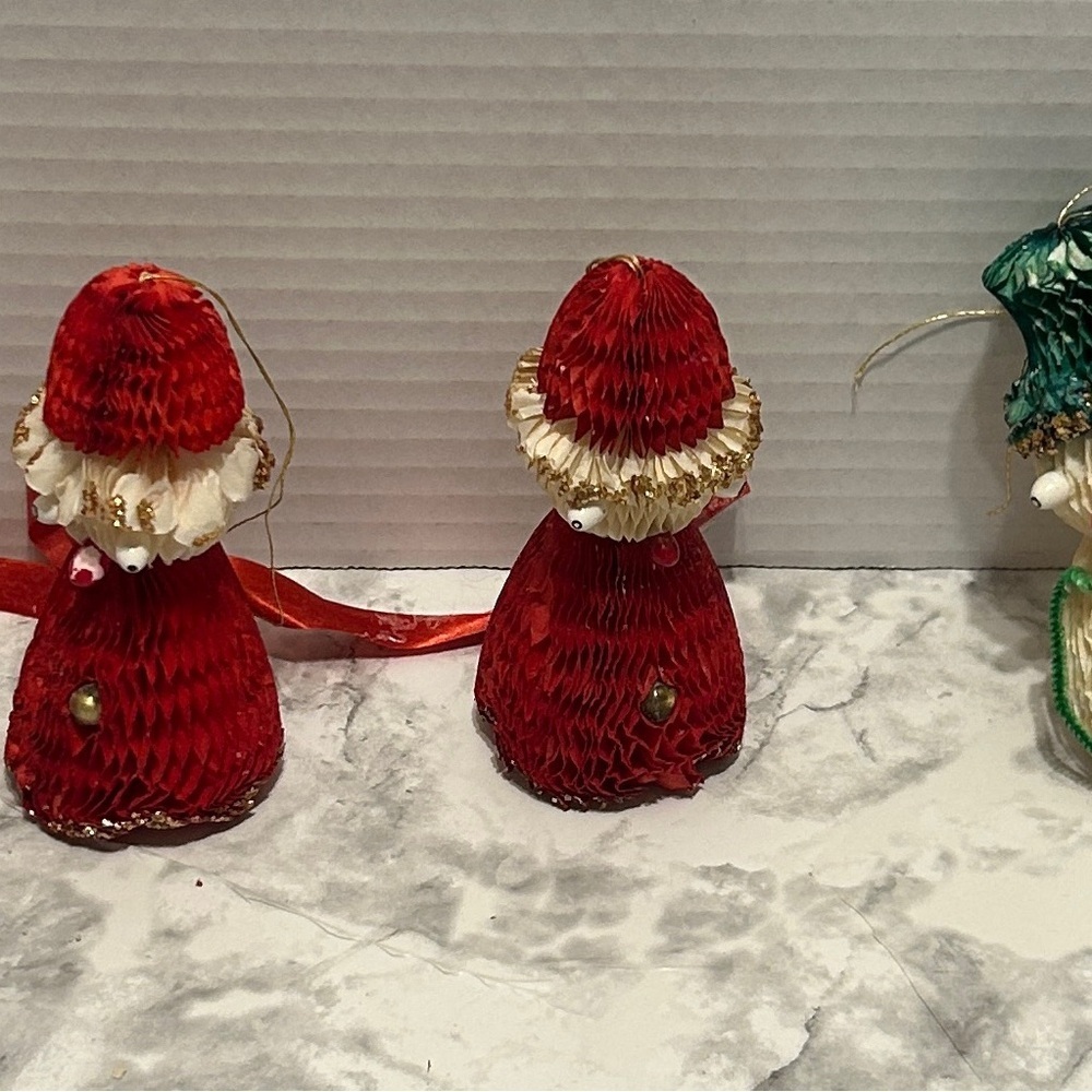 Very Old Honeycomb Festive Red and Green Holiday Decorations